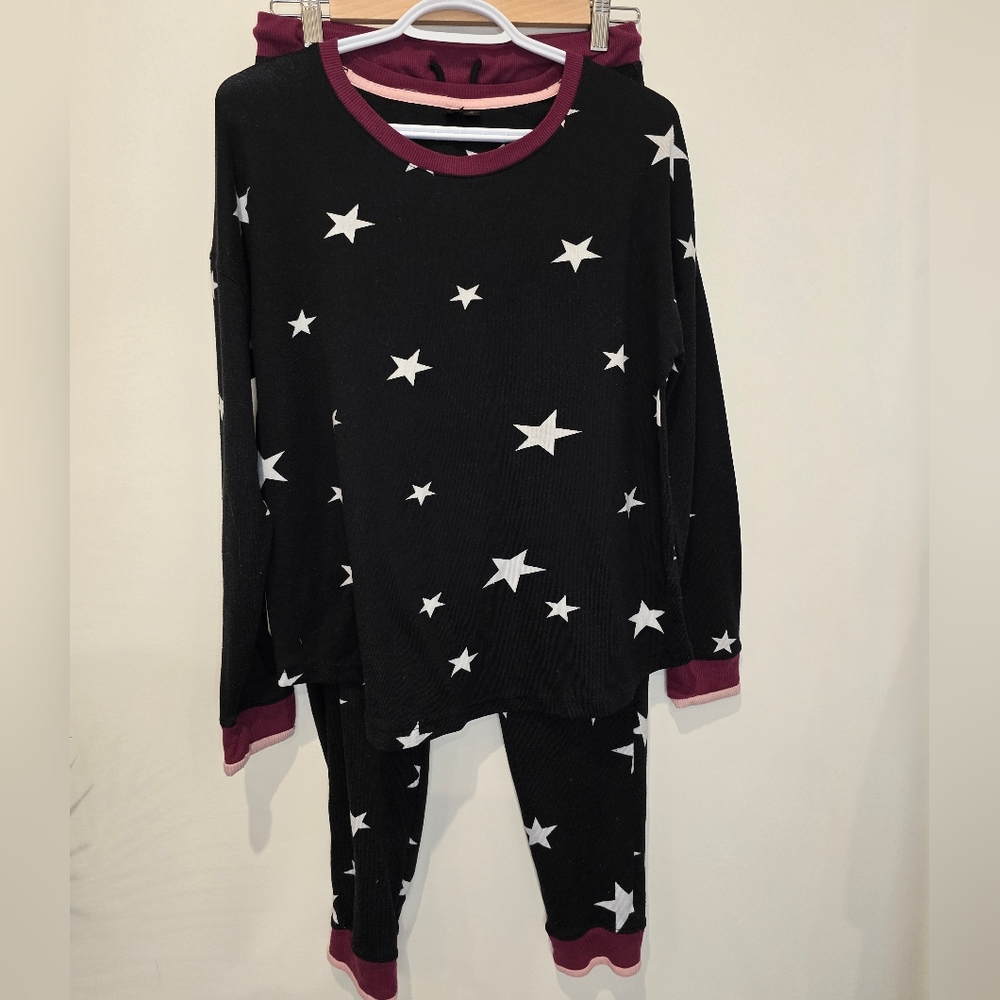 Kensie star print lounge top and pants size M